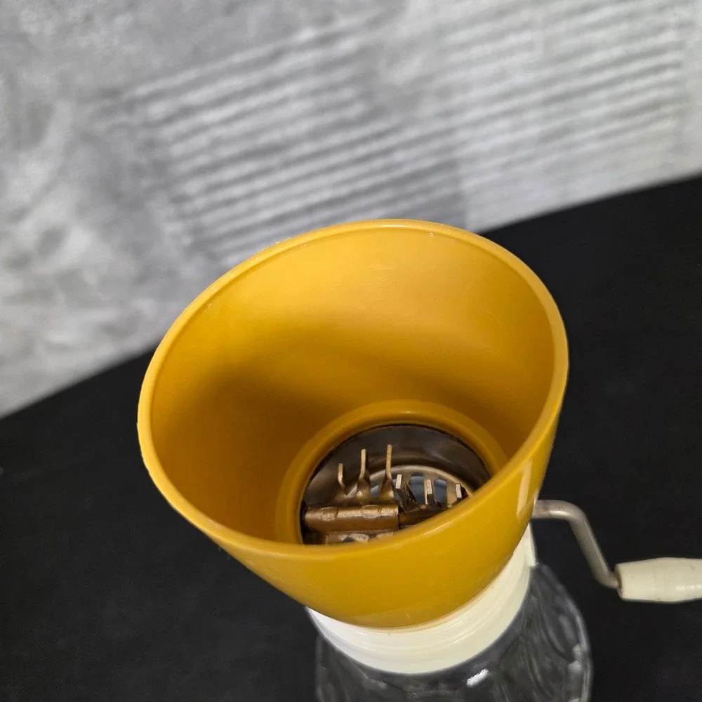 Federal Housewares Nut Grinder Chopper Manual Vintage Mustard Yellow Missing Lid